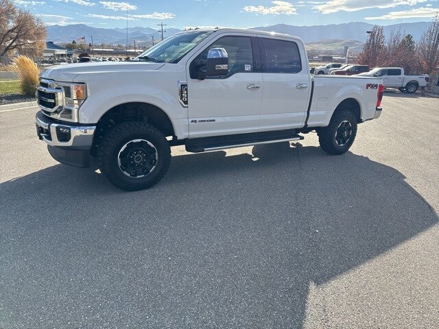 2020 Ford F-350 Lariat photo 2