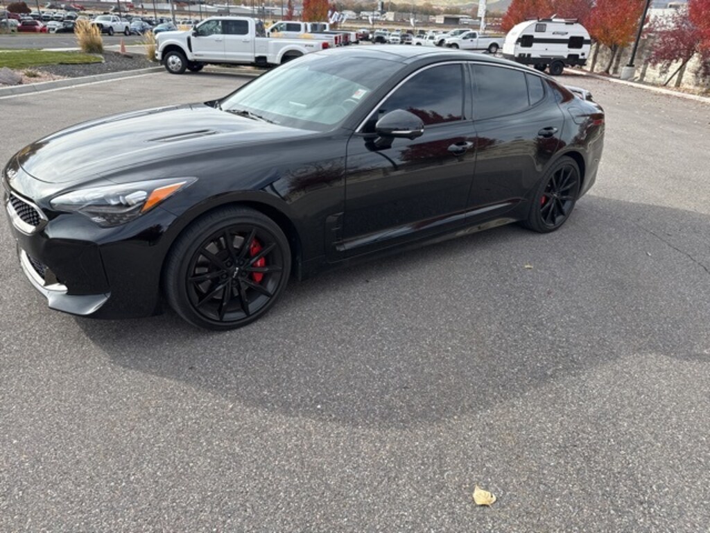 Used 2022 Kia Stinger GT2 Sedan