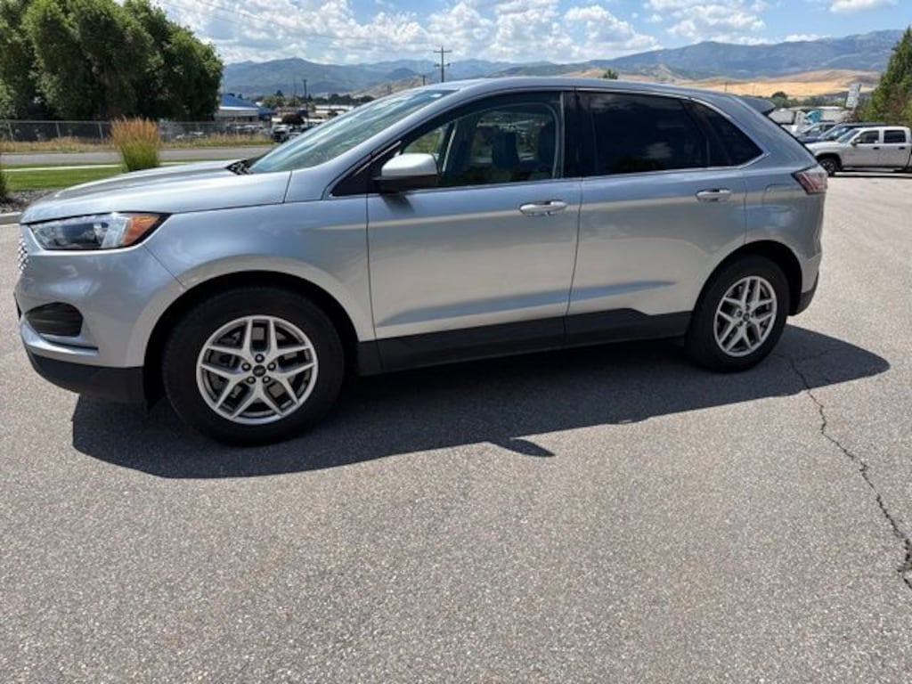 Used 2024 Ford Edge SEL SUV