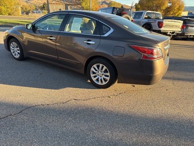 2014 Nissan Altima 2.5 S photo 2