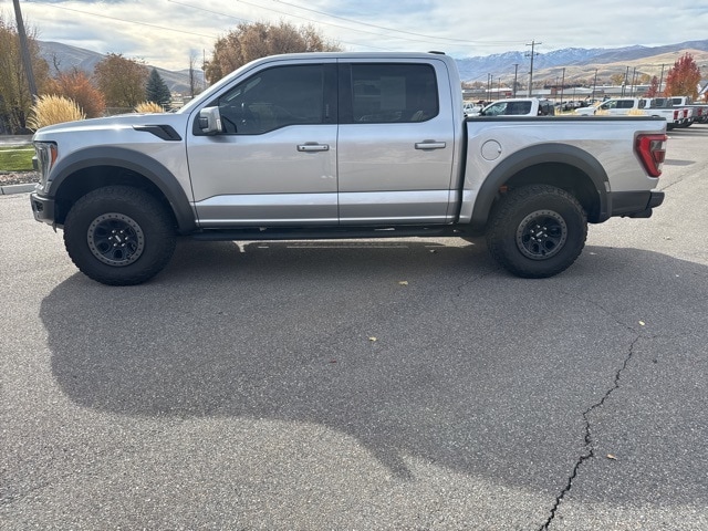 2023 Ford F-150 Raptor photo 3