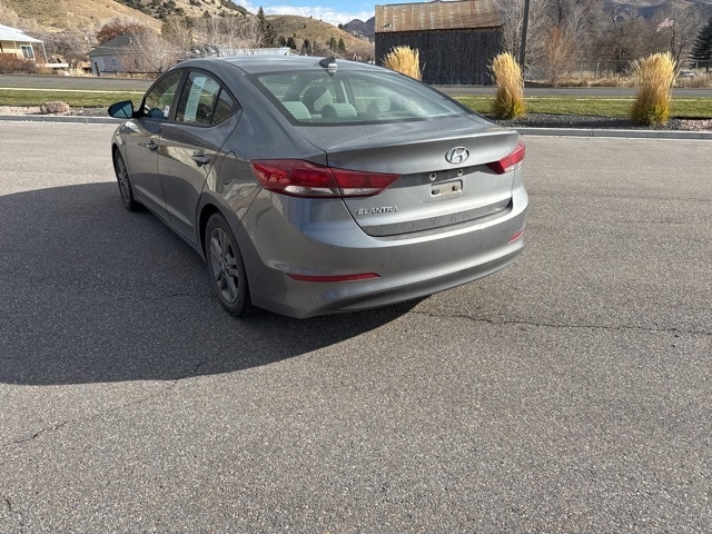 2018 Hyundai Elantra Value Edition photo 4