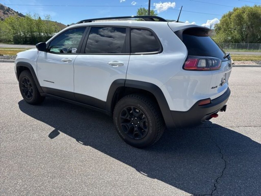 Used 2022 Jeep Cherokee Trailhawk SUV