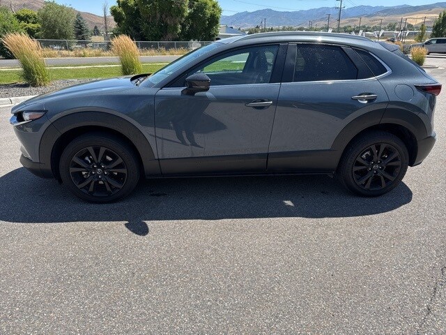 2025 Mazda CX-30 2.5 S Carbon photo 2