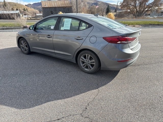 2018 Hyundai Elantra Value Edition photo 3