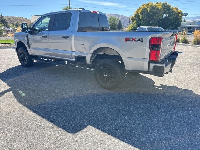2024 Ford F-350 XL photo 4