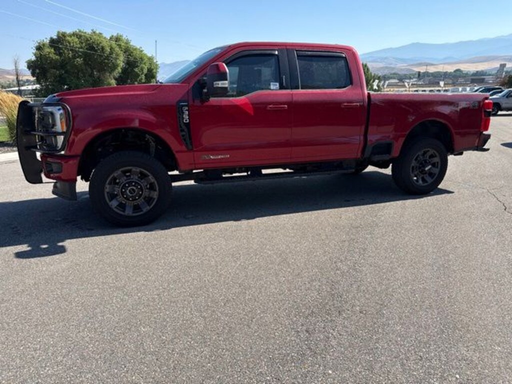 Used 2023 Ford F-350 Lariat Truck Crew Cab