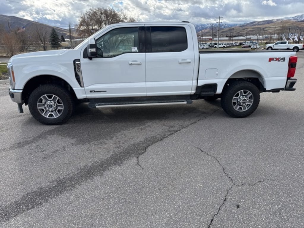 Used 2023 Ford F-350 Lariat Truck Crew Cab