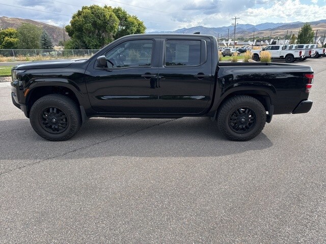 2022 Nissan Frontier S photo 3