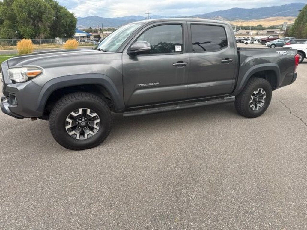 Used 2016 Toyota Tacoma TRD Off-Road Truck Double Cab