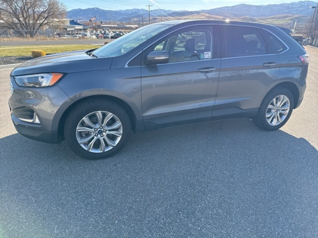 Used 2022 Ford Edge Titanium SUV