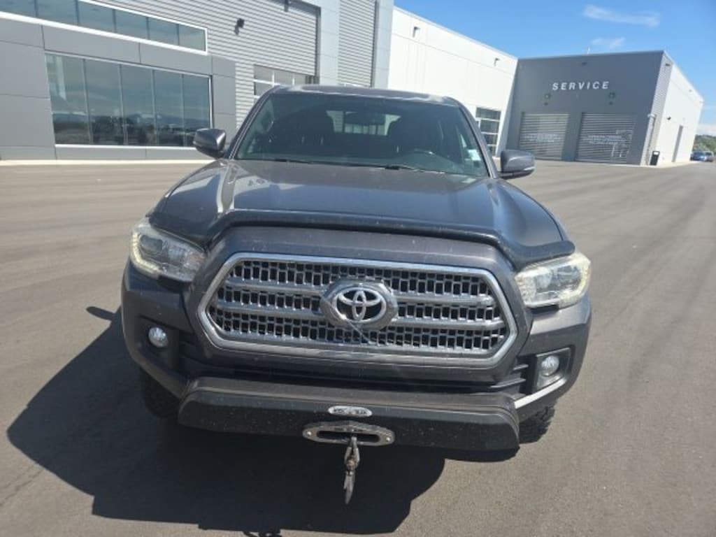 Used 2017 Toyota Tacoma SR5 V6 Truck Double Cab