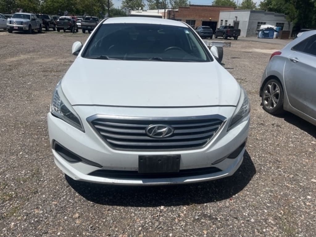 Used 2016 Hyundai Sonata SE Sedan