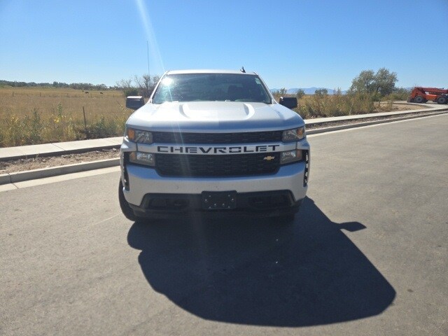 2021 Chevrolet Silverado 1500 Custom photo 2