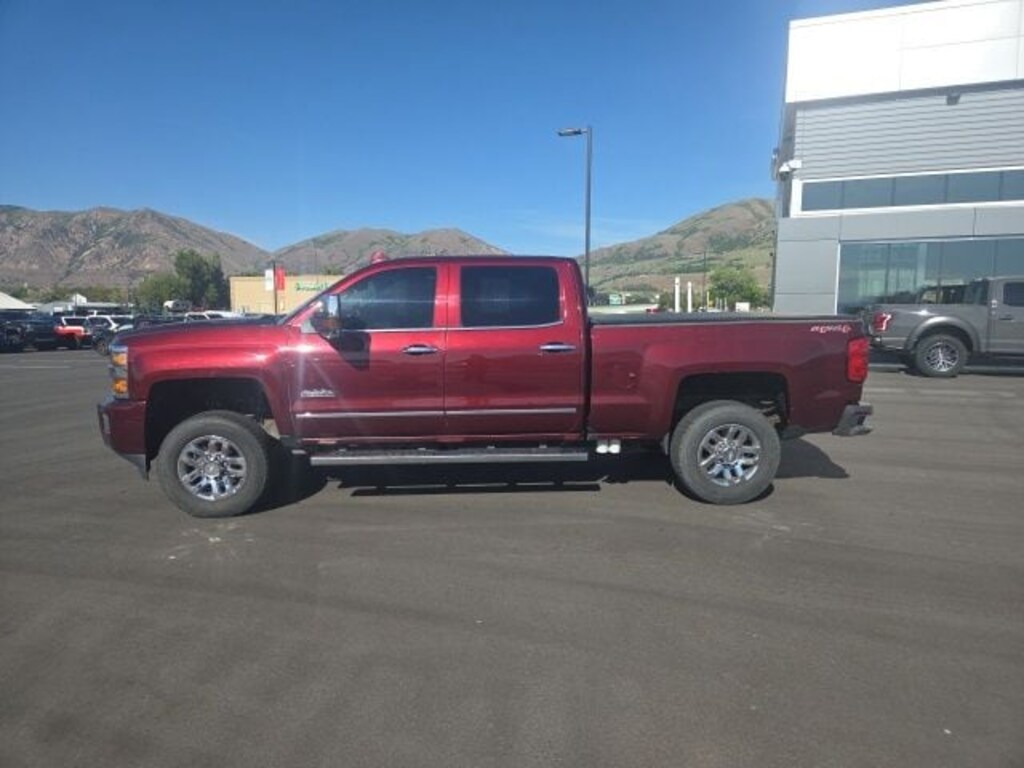 Used 2016 Chevrolet Silverado 3500HD High Country Truck Crew Cab