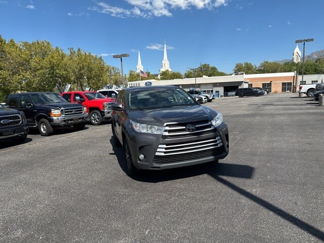 Used 2018 Toyota Highlander LE Plus with VIN 5TDBZRFH2JS853434 for sale in Brigham City, UT