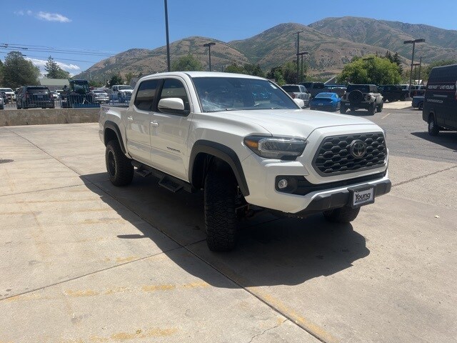 2021 Toyota Tacoma TRD Off-Road LE photo 3