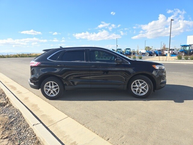 2024 Ford Edge SEL photo 3