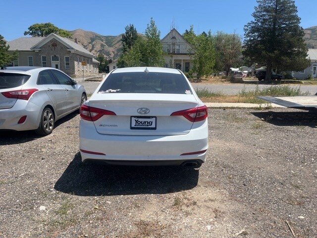 2016 Hyundai Sonata SE photo 4