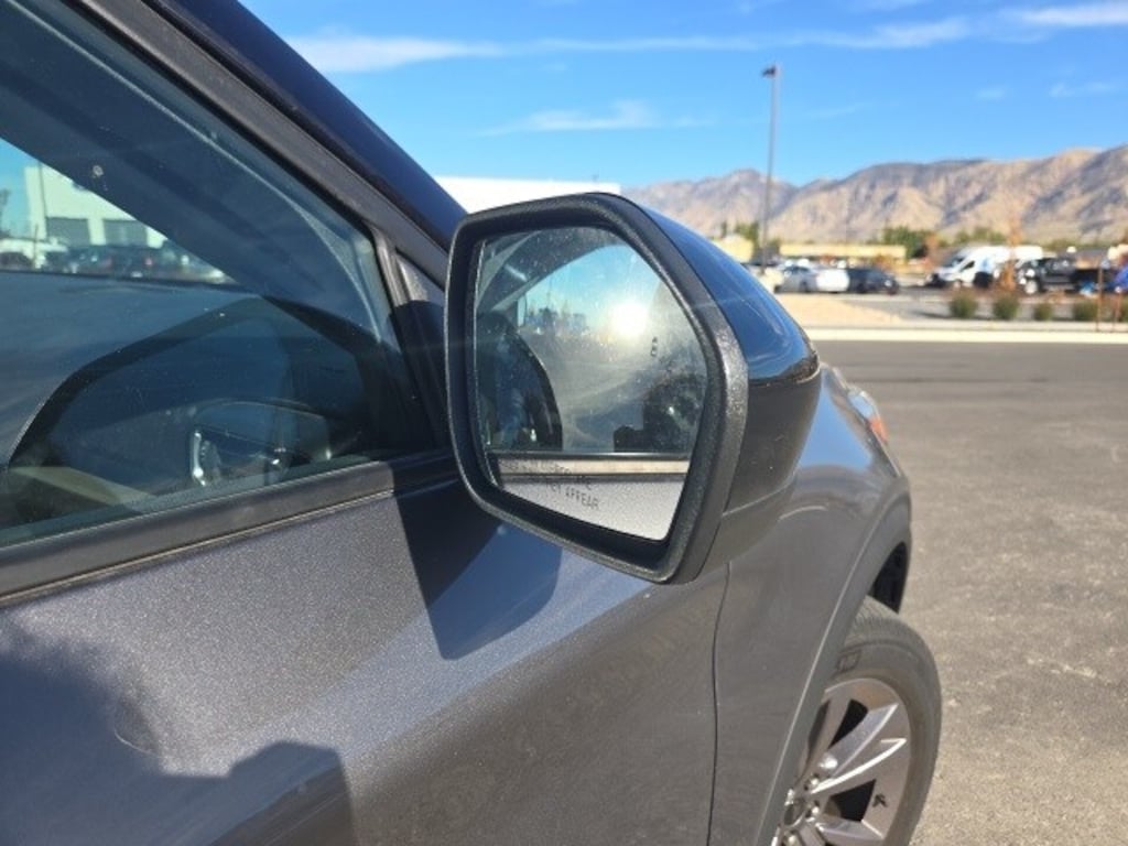 Used 2022 Ford Explorer XLT SUV