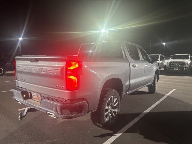 2021 Chevrolet Silverado 1500 RST photo 3