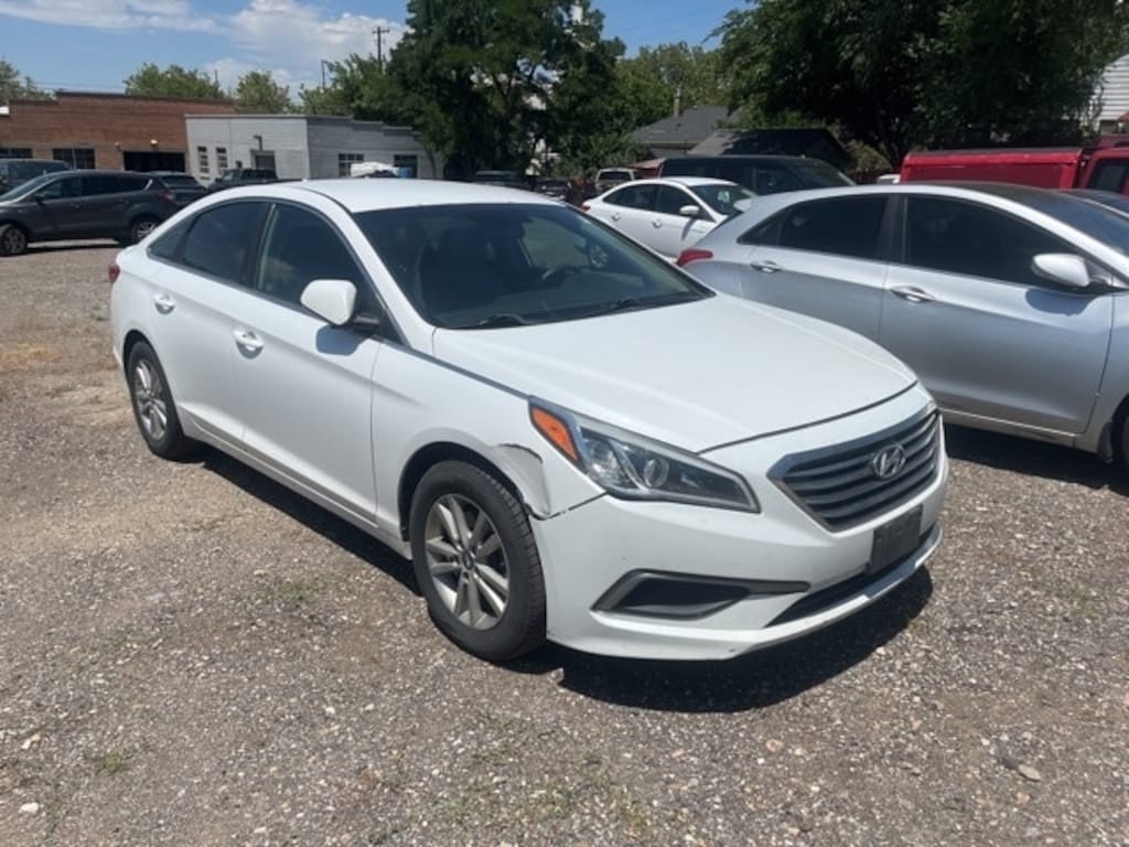 Used 2016 Hyundai Sonata SE Sedan