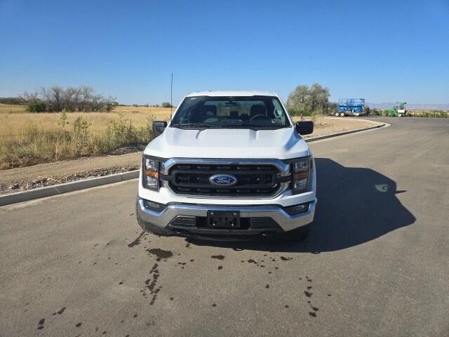 2023 Ford F-150 XLT photo 2