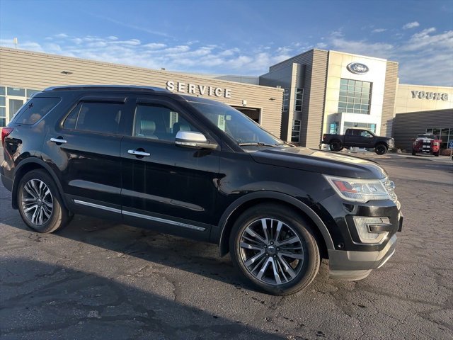 2016 Ford Explorer Platinum photo 3