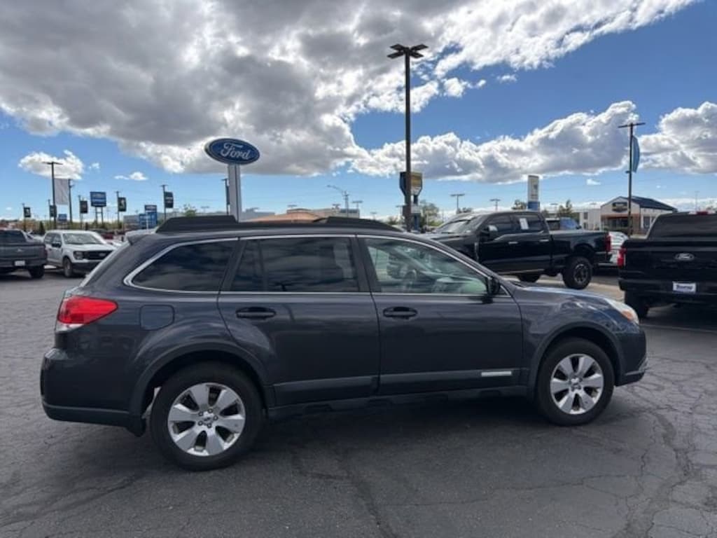 Used 2012 Subaru Outback 2.5i Limited (CVT) SUV