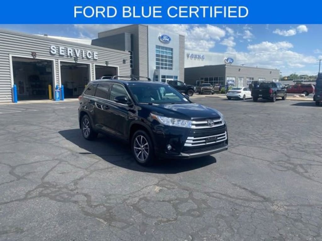 Used 2019 Toyota Highlander SE V6 SUV