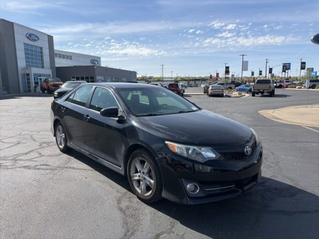Used 2014 Toyota Camry L Sedan
