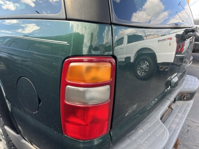 2002 Chevrolet Suburban 1500 Z71 photo 9