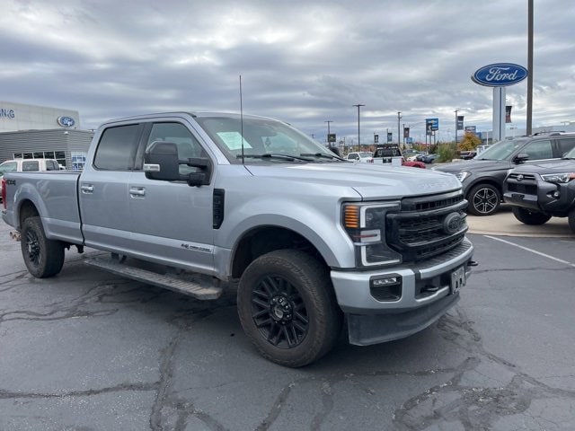 2022 Ford F-350 Lariat photo 2