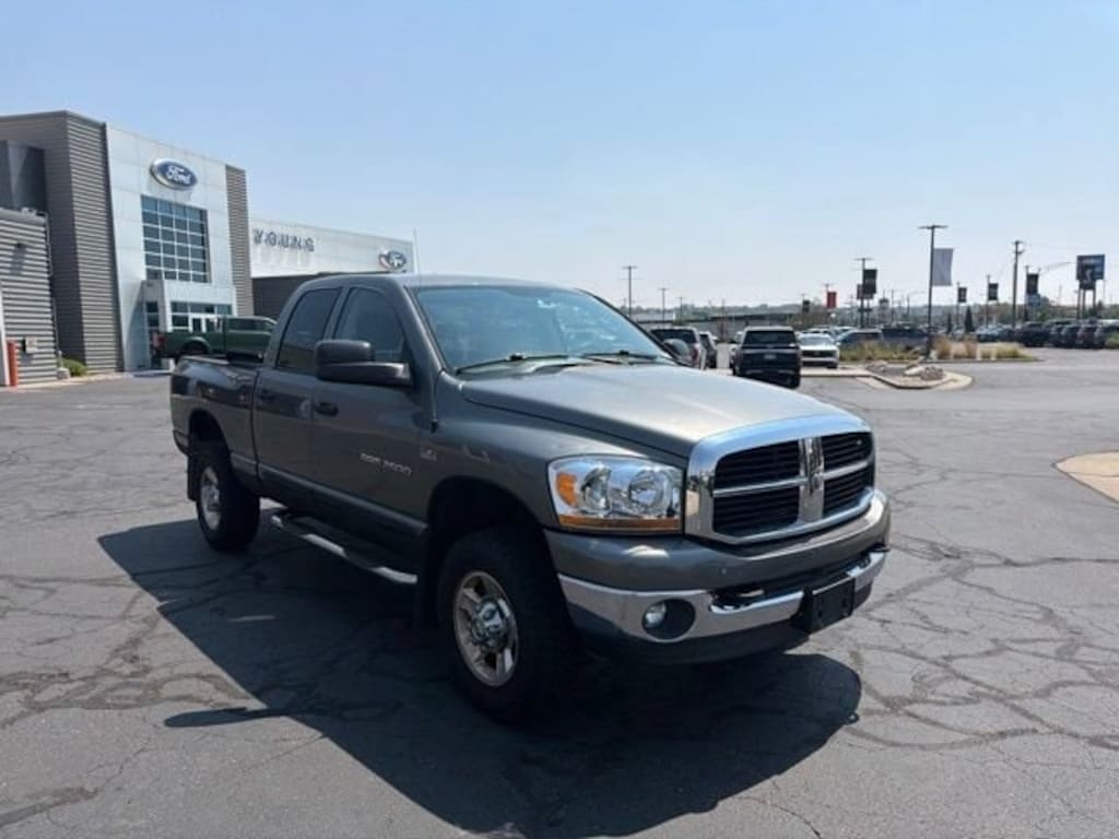 Used 2006 Dodge Ram 2500 SLT/TRX4 Off Road/Sport/Power Wagon Truck Quad Cab