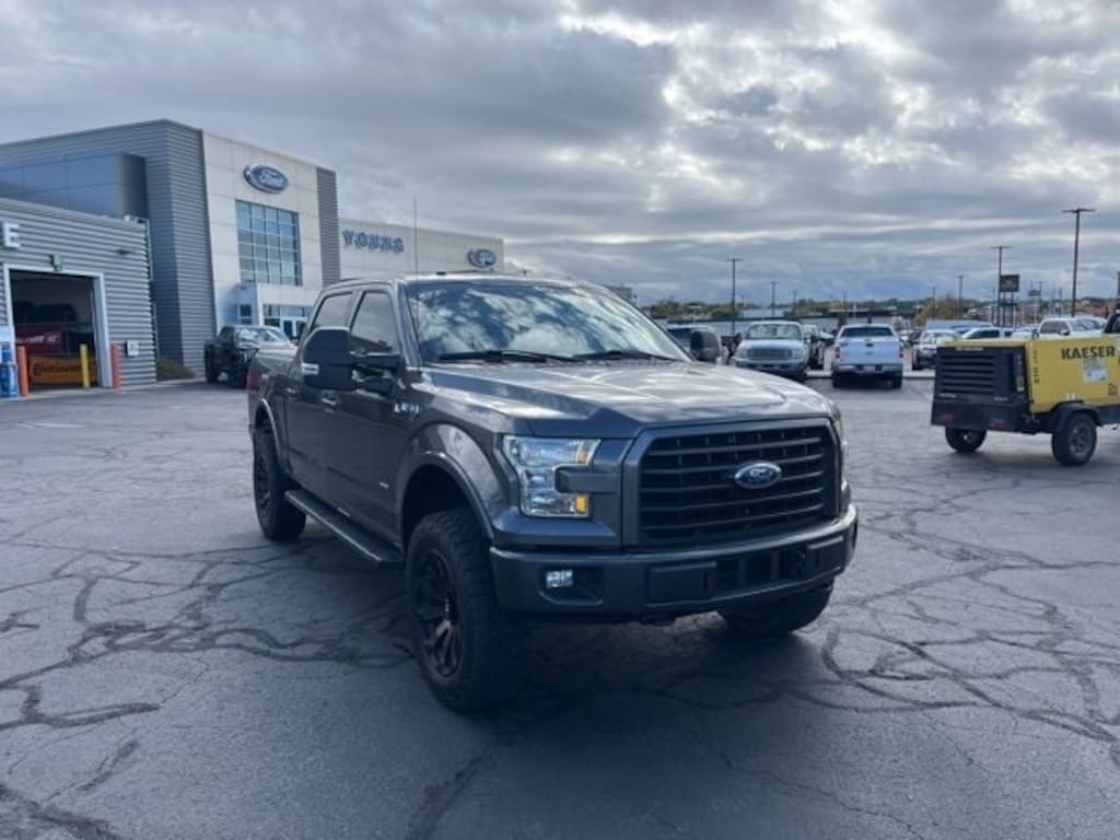 Used 2017 Ford F-150  Truck SuperCrew Cab