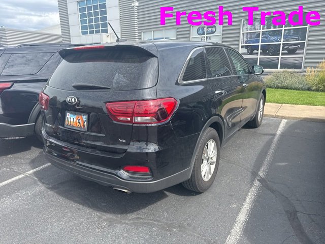 2020 Kia Sorento LX photo 3