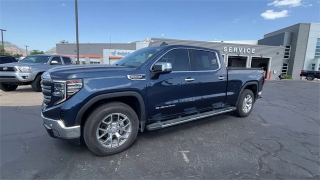 Used 2023 GMC Sierra 1500 SLT Truck Crew Cab