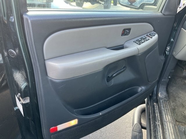 2002 Chevrolet Suburban 1500 Z71 photo 13