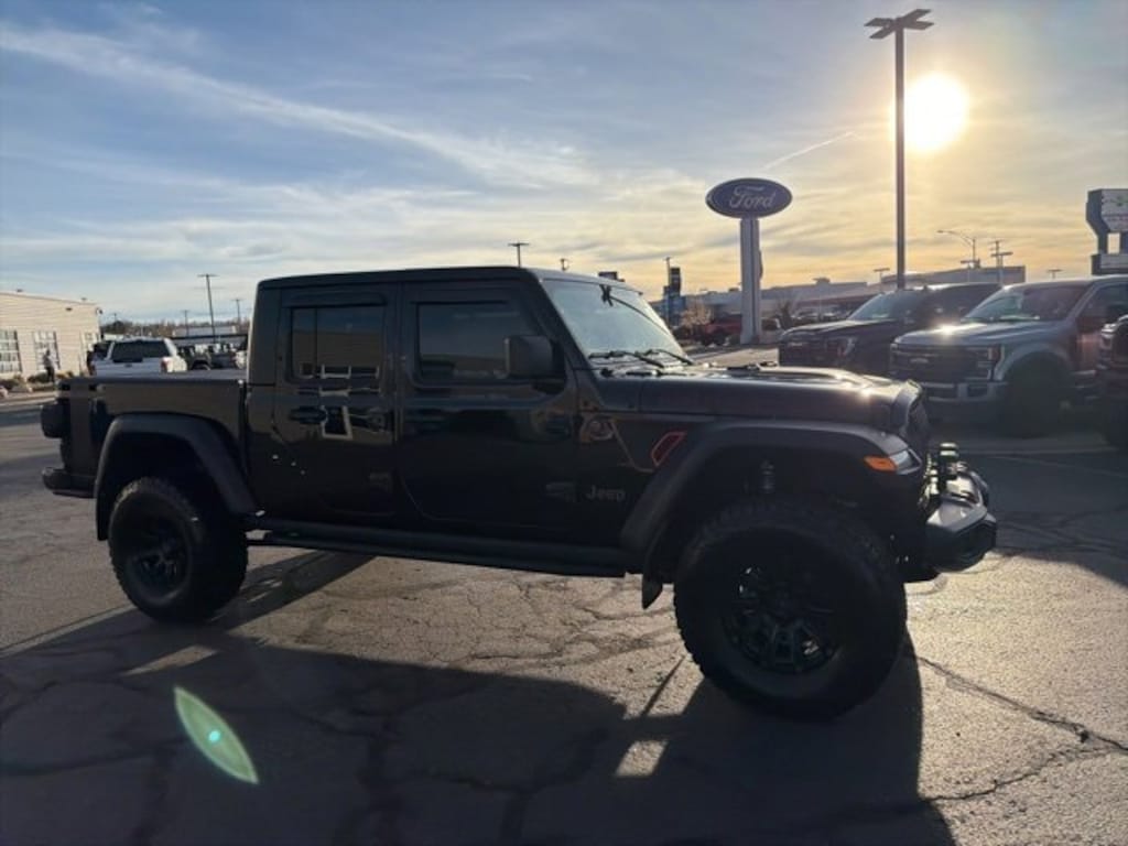 Used 2024 Jeep Gladiator Rubicon Truck Crew Cab