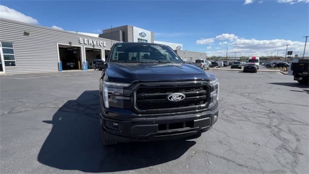 New 2025 Ford F-150 Lariat Truck SuperCrew Cab