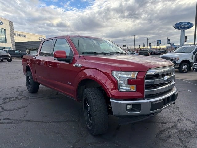 2017 Ford F-150 Lariat photo 2