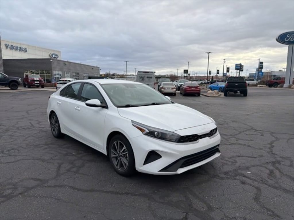 Used 2023 Kia Forte LXS Sedan