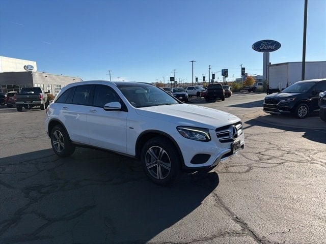 2019 Mercedes Benz GLC 350e 4MATIC photo 4