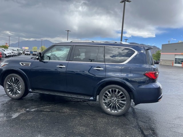 2021 Infiniti QX80 Premium Select photo 3