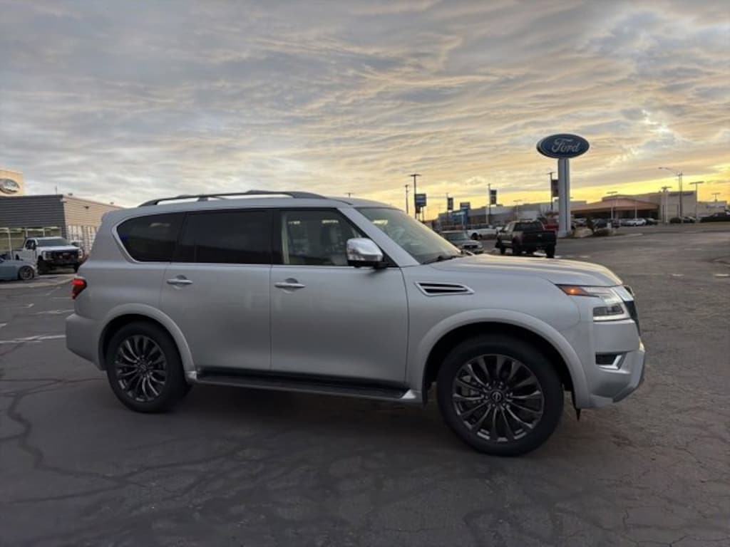 Used 2024 Nissan Armada Platinum SUV
