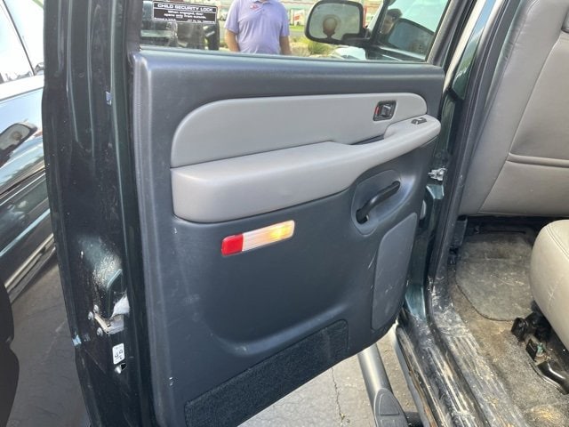 2002 Chevrolet Suburban 1500 Z71 photo 19