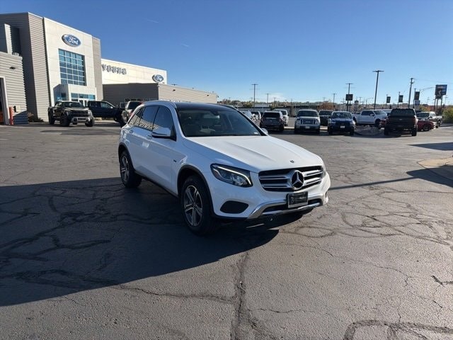 2019 Mercedes Benz GLC 350e 4MATIC photo 2