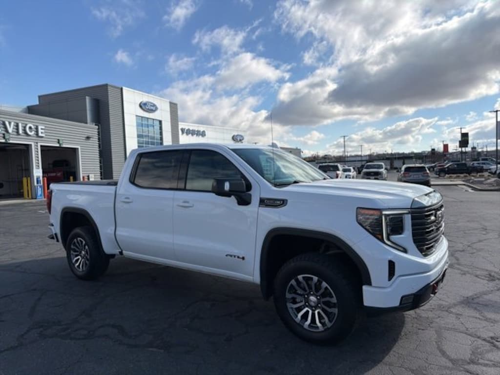 Used 2023 GMC Sierra 1500 AT4 Truck Crew Cab