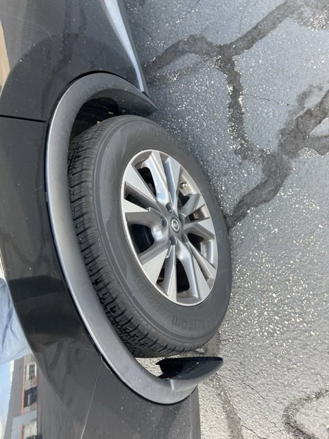 2017 Nissan Murano SV photo 40