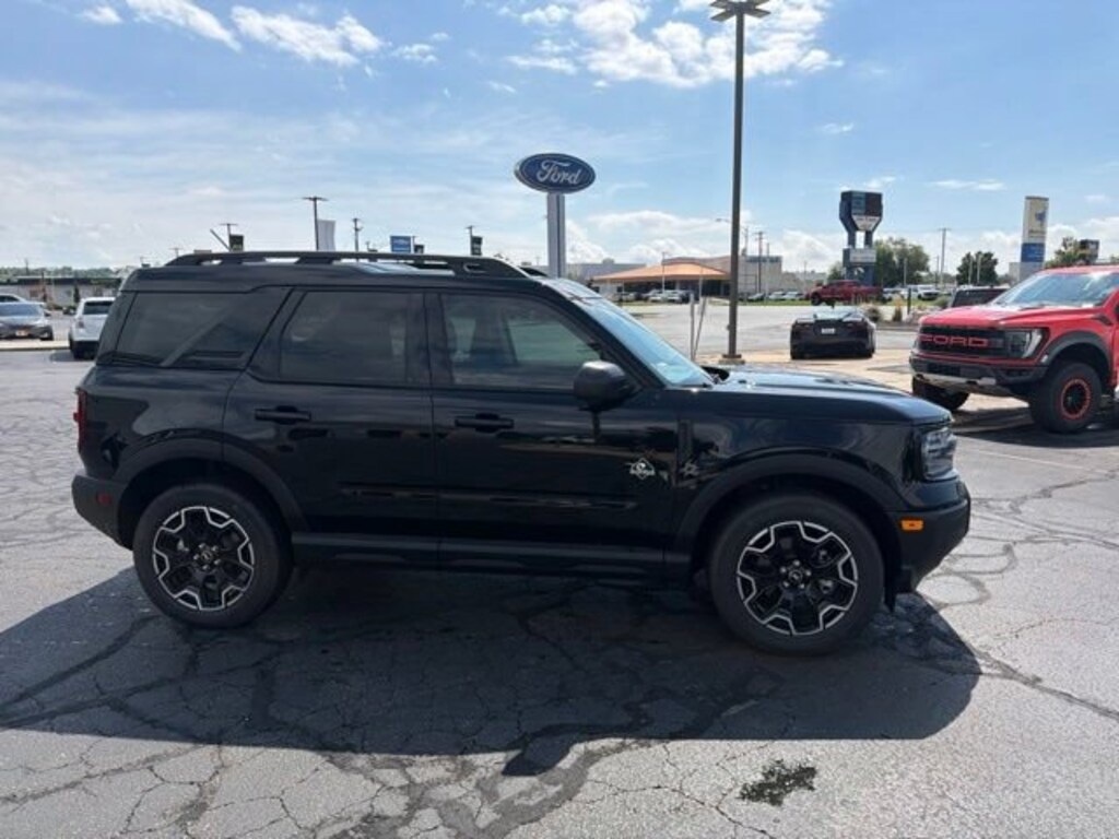 Used 2025 Ford Bronco Sport Outer Banks SUV